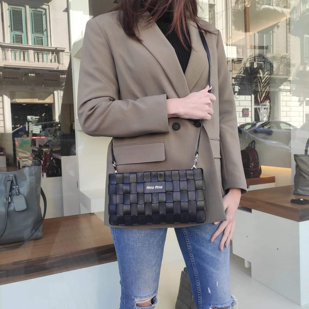 Borsa tracolla on sale miu miu