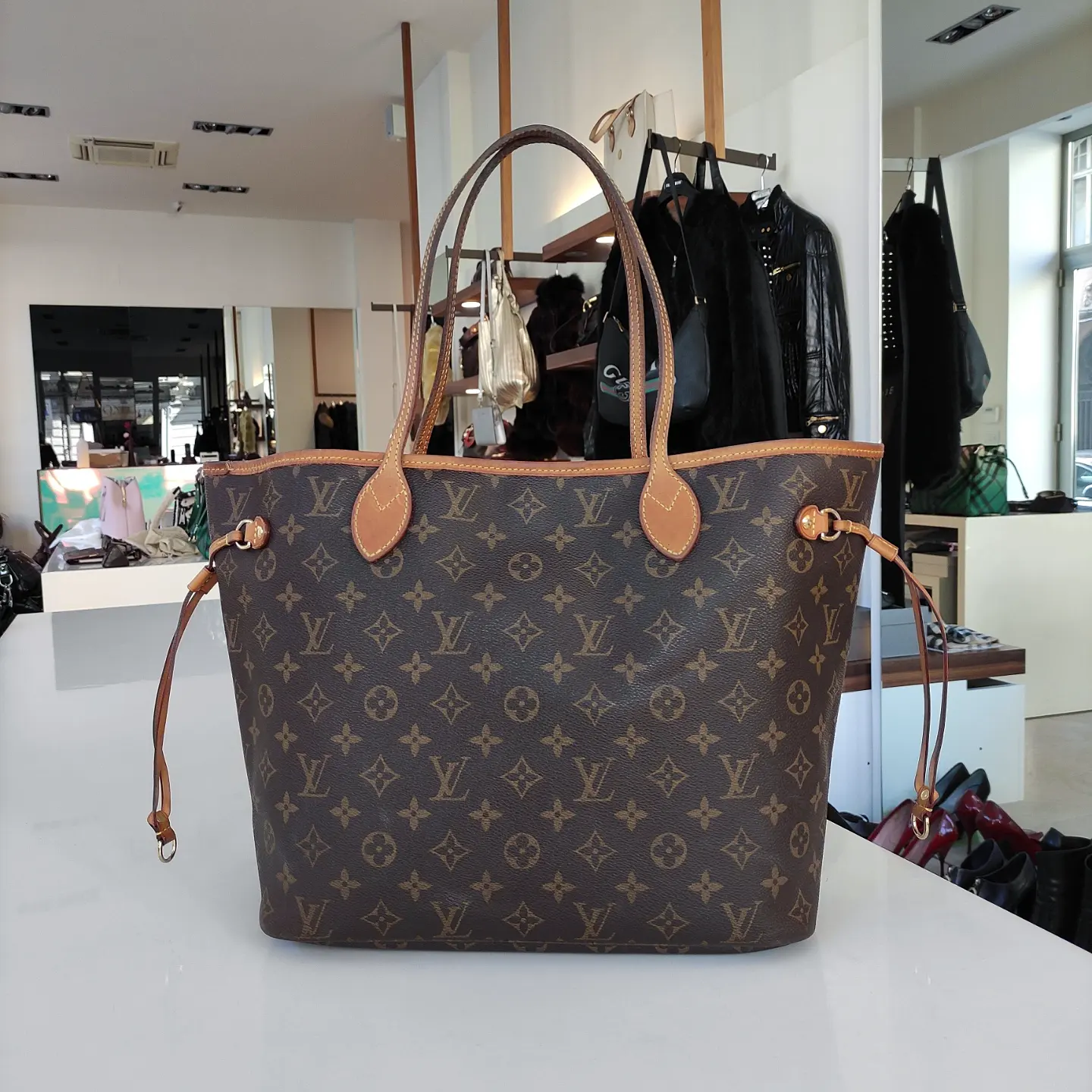 Borse Louis Vuitton Neverfull - Catalogo del nuovo e dell'usato