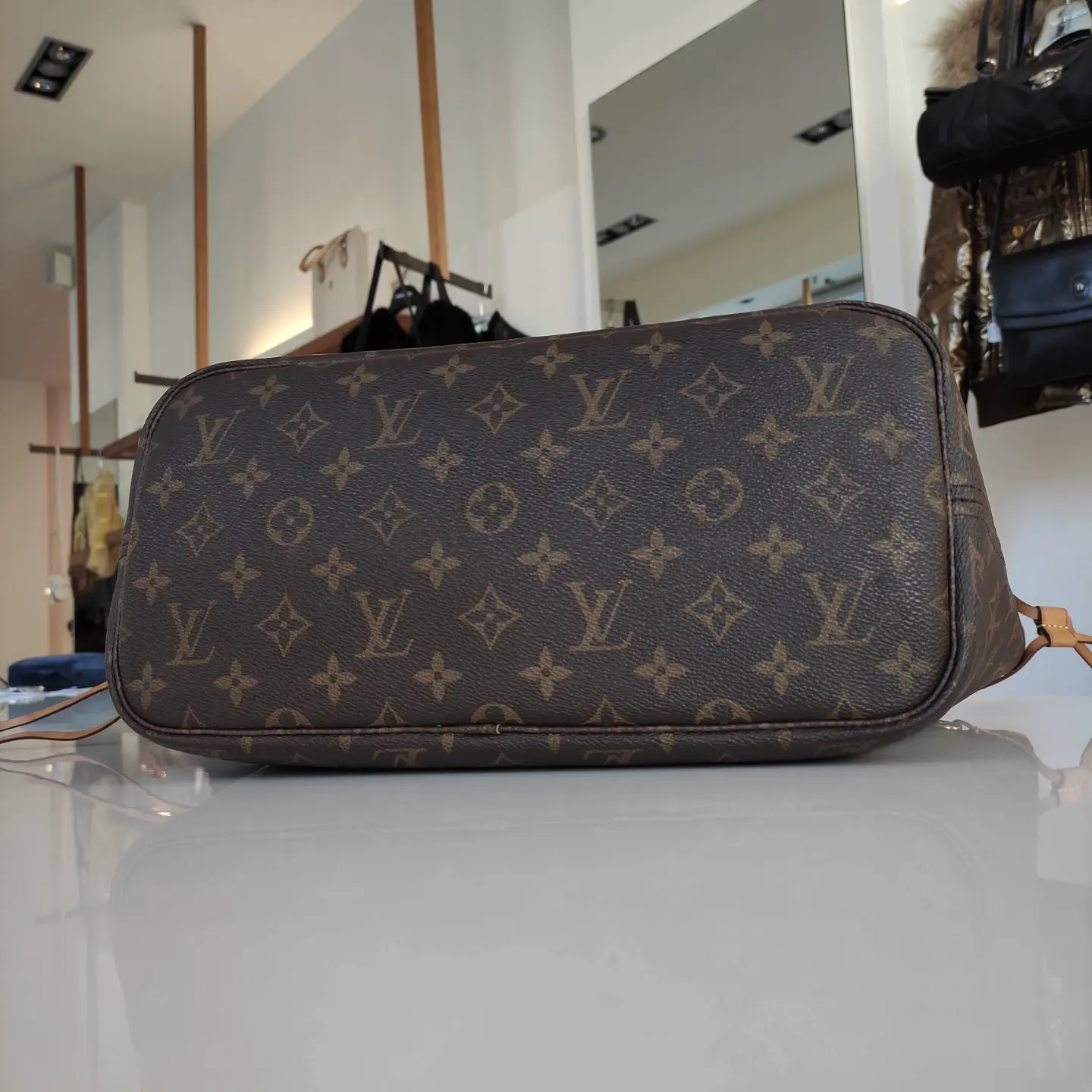 Bolsa Louis Vuitton Neverfull MM de segunda mano - GoTrendier