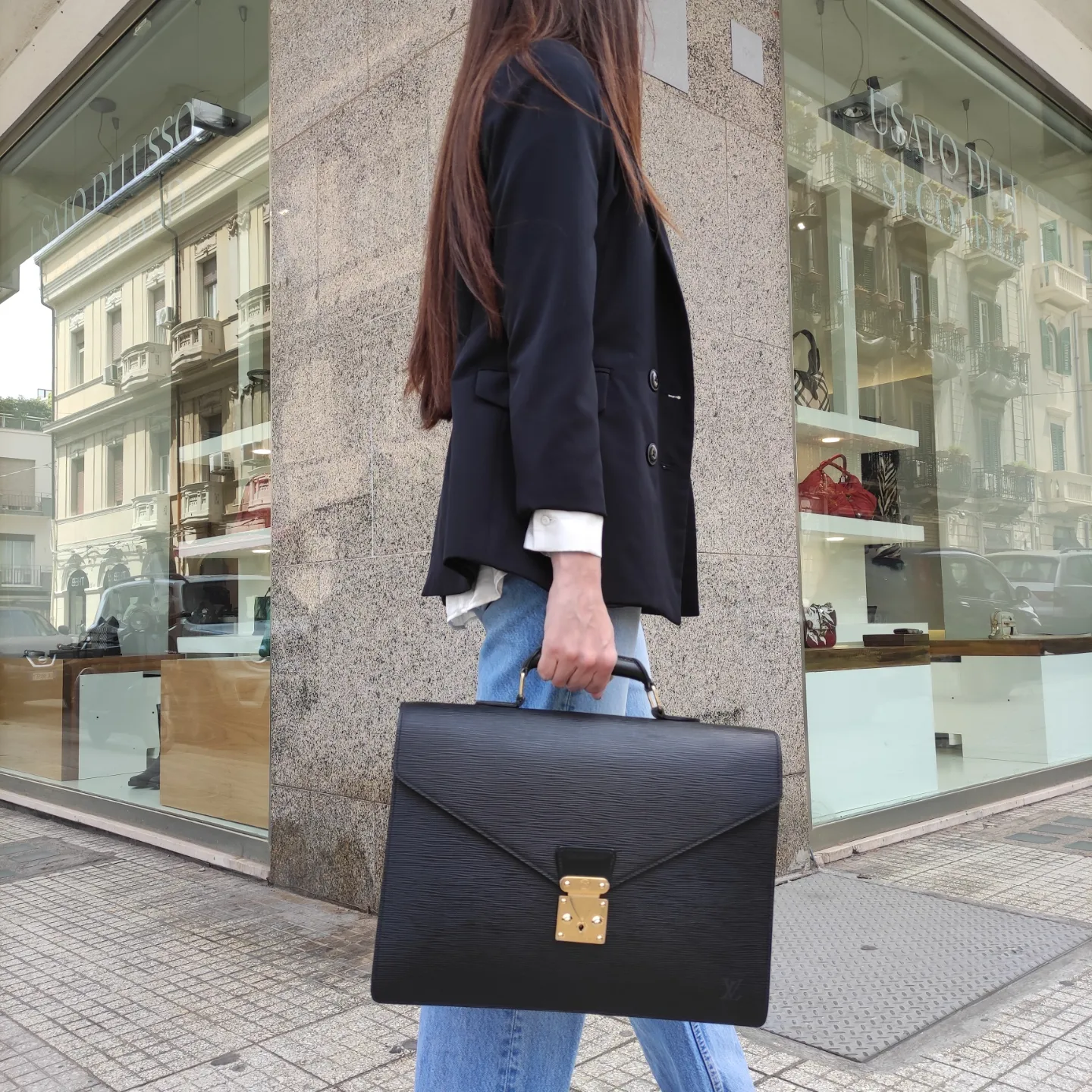 Borsa lavoro Louis Vuitton Serviette Ambassadeur in pelle epi – Easy Luxury  – Borse usate di Lusso