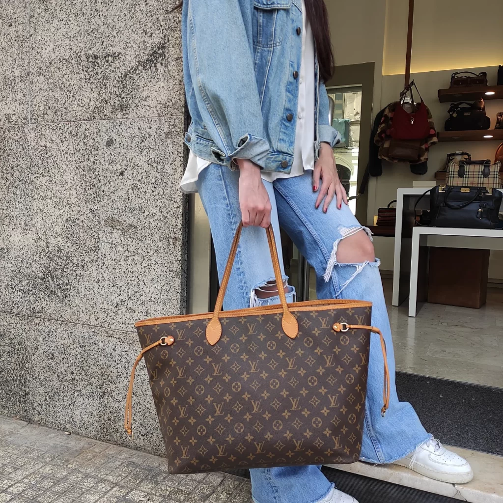 Borsa Louis Vuitton Neverfull GM in tela monogram e finiture in vacchetta naturale Easy Luxury Borse usate di Lusso