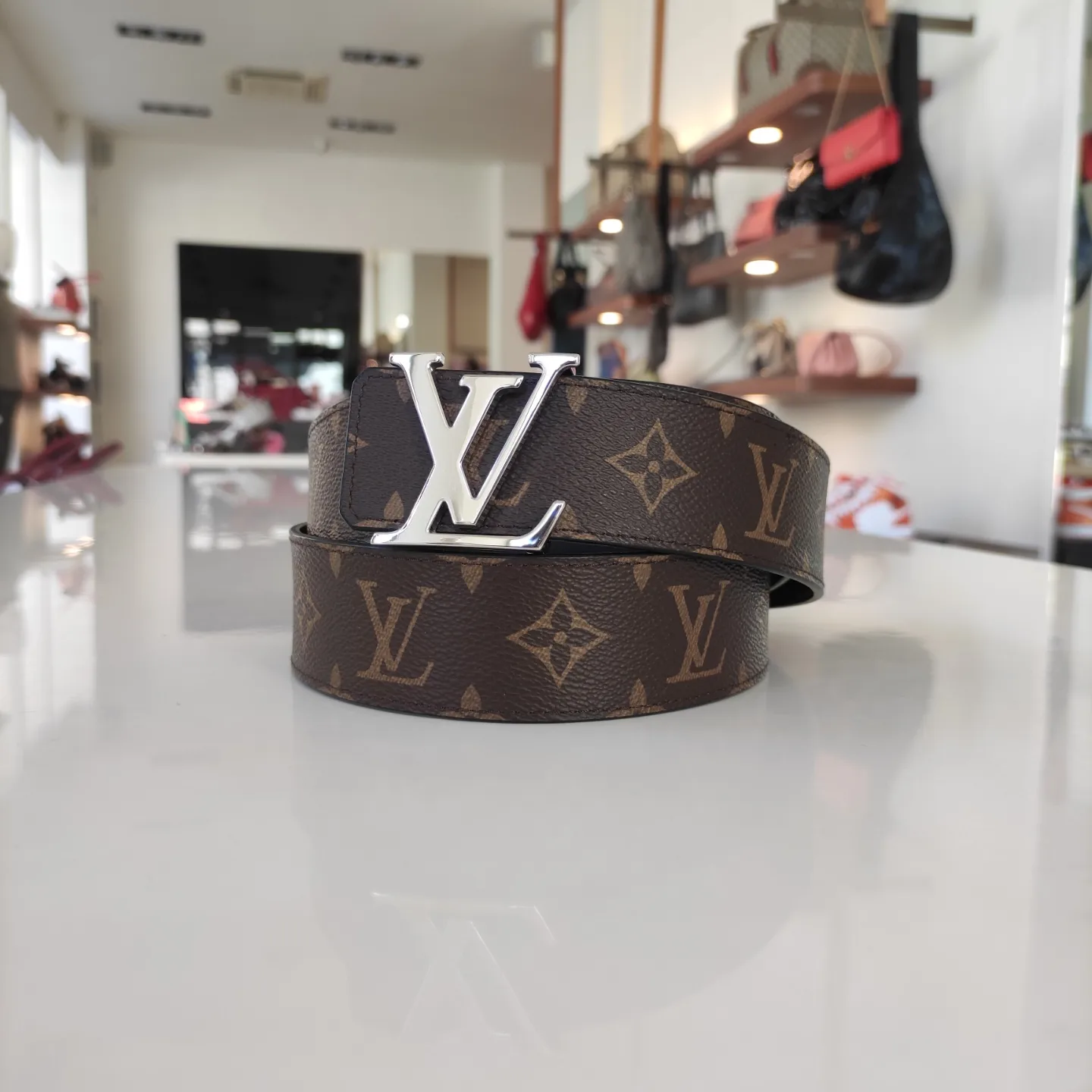 Cintura Louis Vuitton reversibile 40 mm - Abbigliamento e