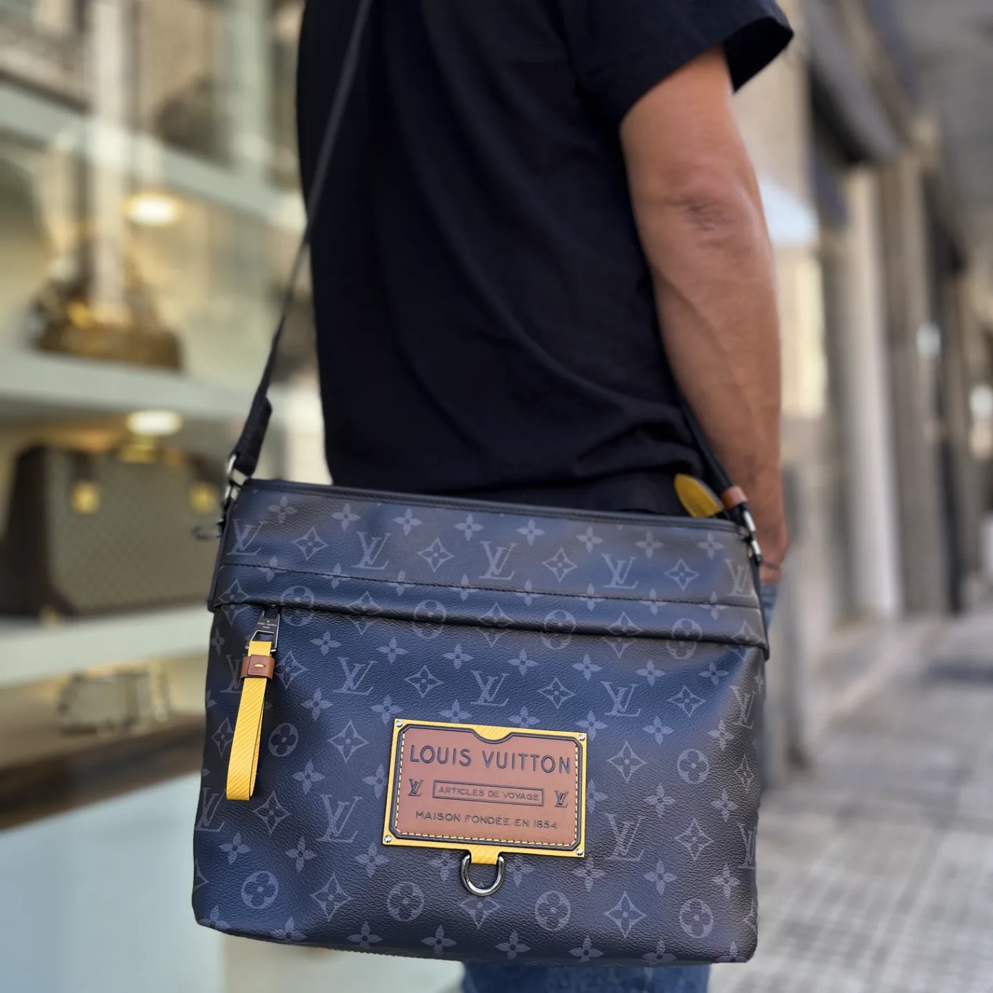 Lv besace zippée 2025