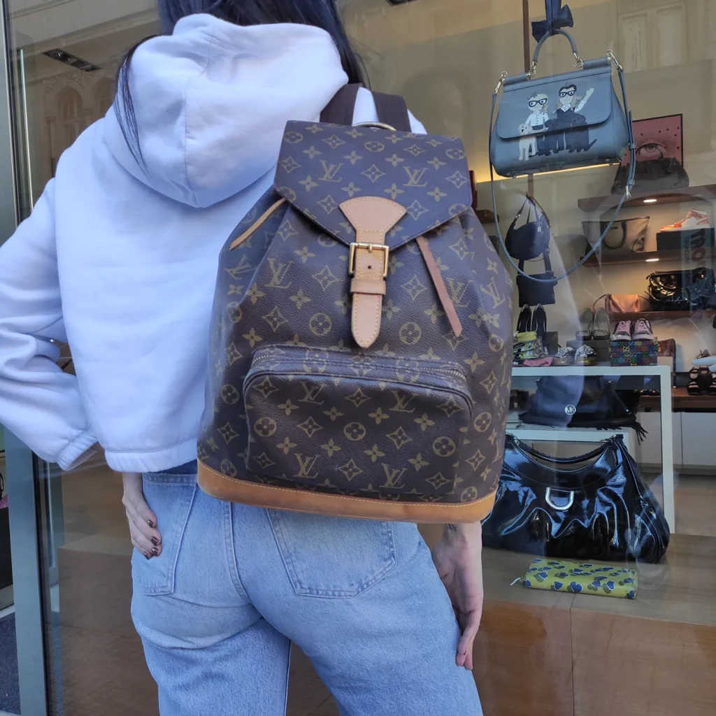 Zaino Louis Vuitton Montsouris GM in tela monogram e finiture in