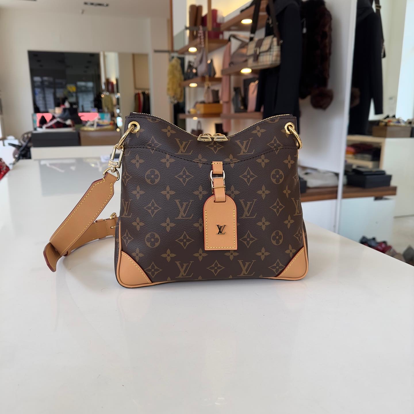 Replica da viaggio Louis Vuitton in vendita, falso online