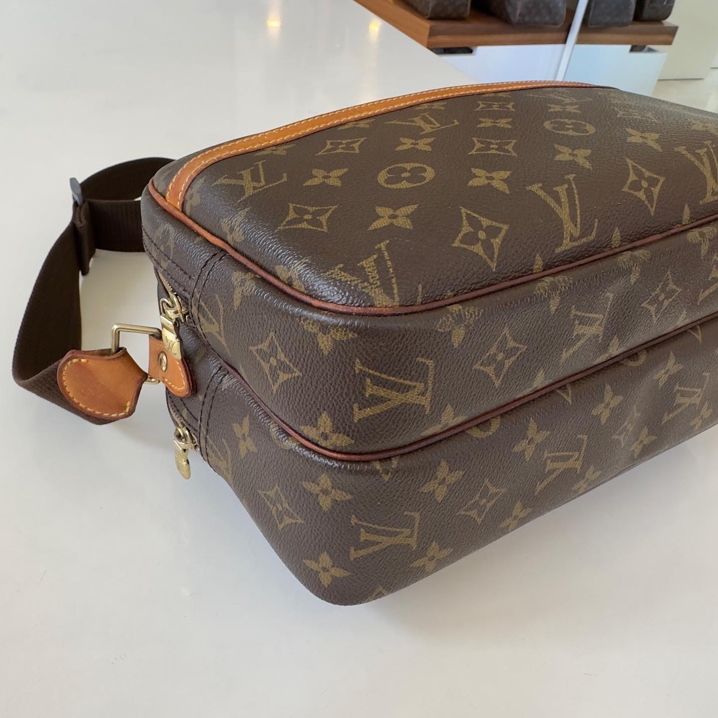 Borsa Louis Vuitton Reporter pm in tela monogram e finiture in