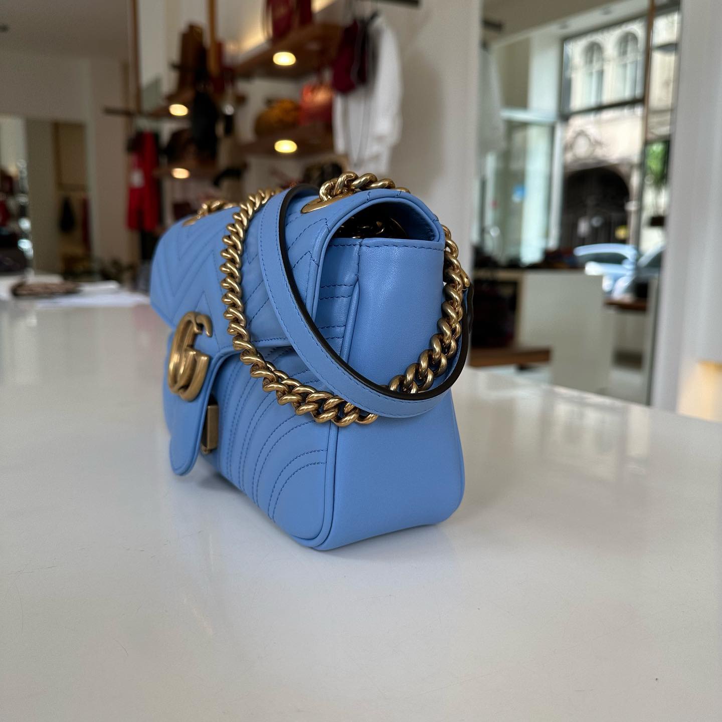 Gucci borsa a spalla GG Marmont misura piccola in pelle Matelasse Stile 443497 Easy Luxury Borse usate di Lusso