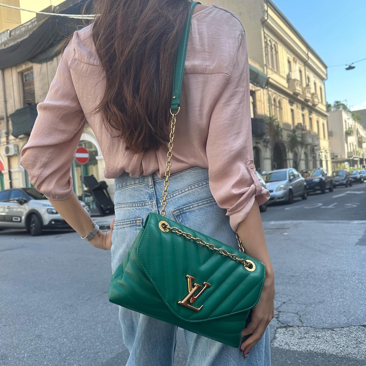 Louis Vuitton borsa New Wave Chain MM in pelle di vitello – Easy