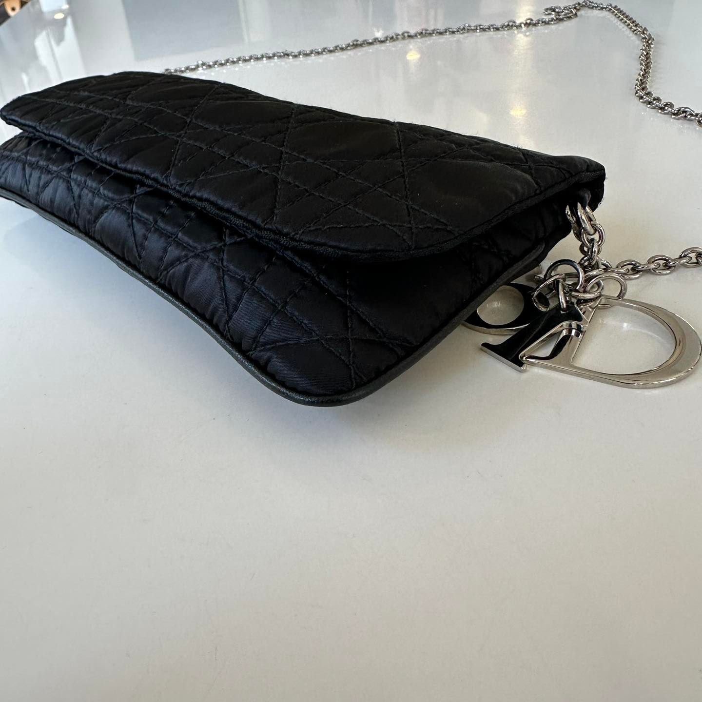 Christian Dior pochette in nylon Cannage e finiture in pelle Easy Luxury Borse usate di Lusso